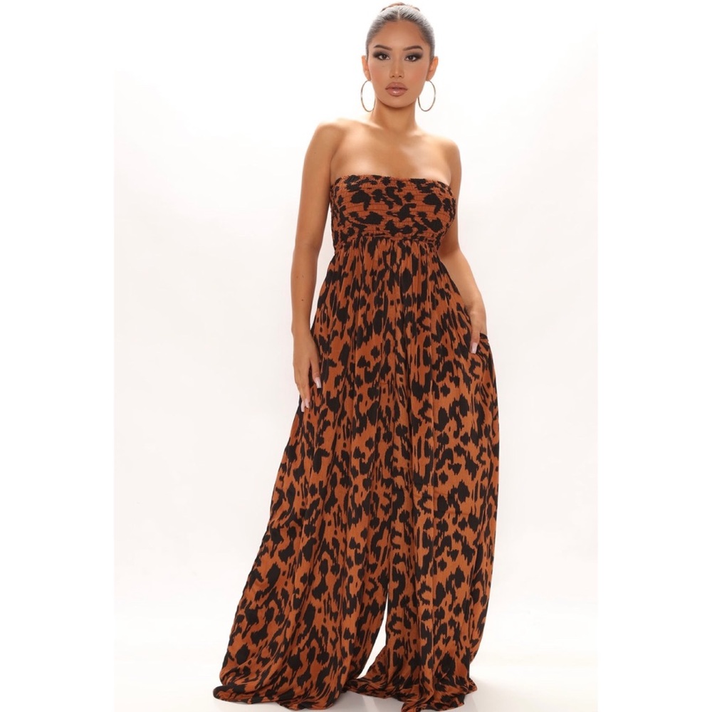 NWT Fashion Nova Leopard Print Jumpsuit Size M